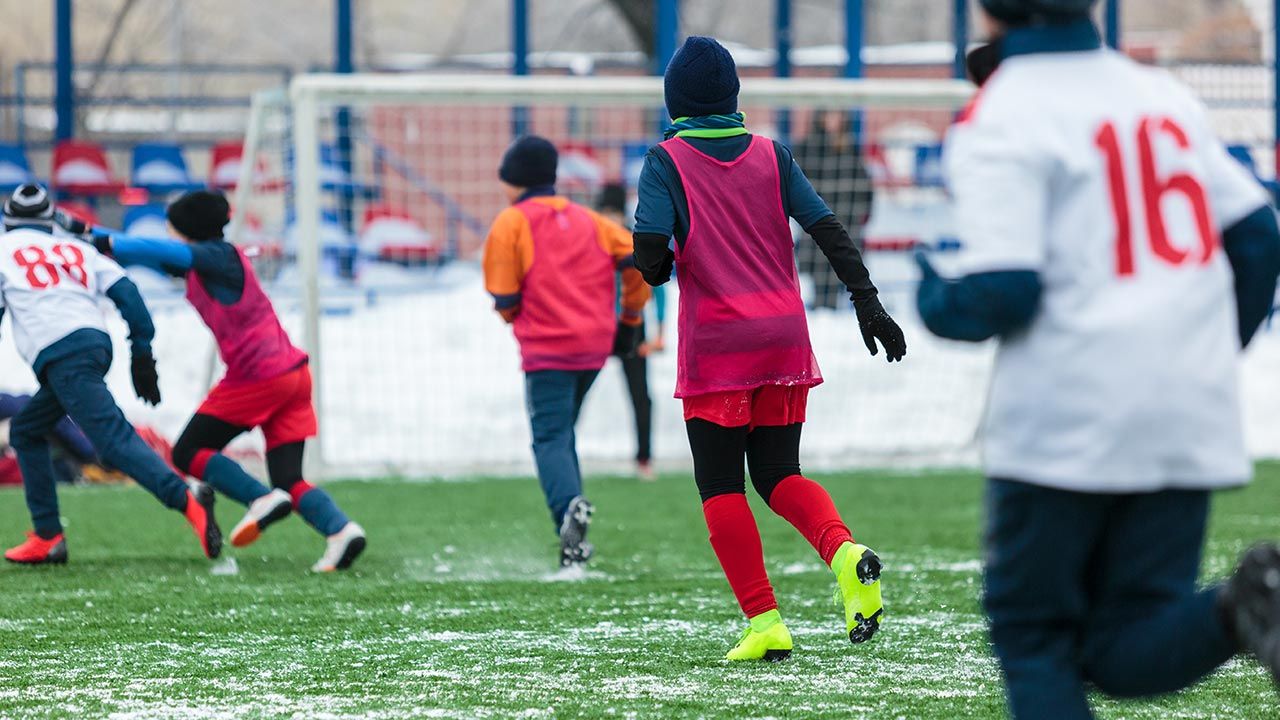 Sport ma zmniejszyć problem otyłości wśród najmłodszych (fot. Shutterstock/Chekyravaa) Sport ma zmniejszyć problem otyłości wśród najmłodszych (fot. Shutterstock/Chekyravaa)