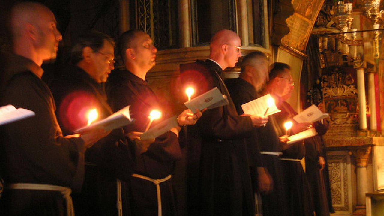 Część pieniędzy Franciszkanów została zainwestowana w narkotyki i broń (fot. wikipedia.org) Część pieniędzy Franciszkanów została zainwestowana w narkotyki i broń (fot. wikipedia.org)