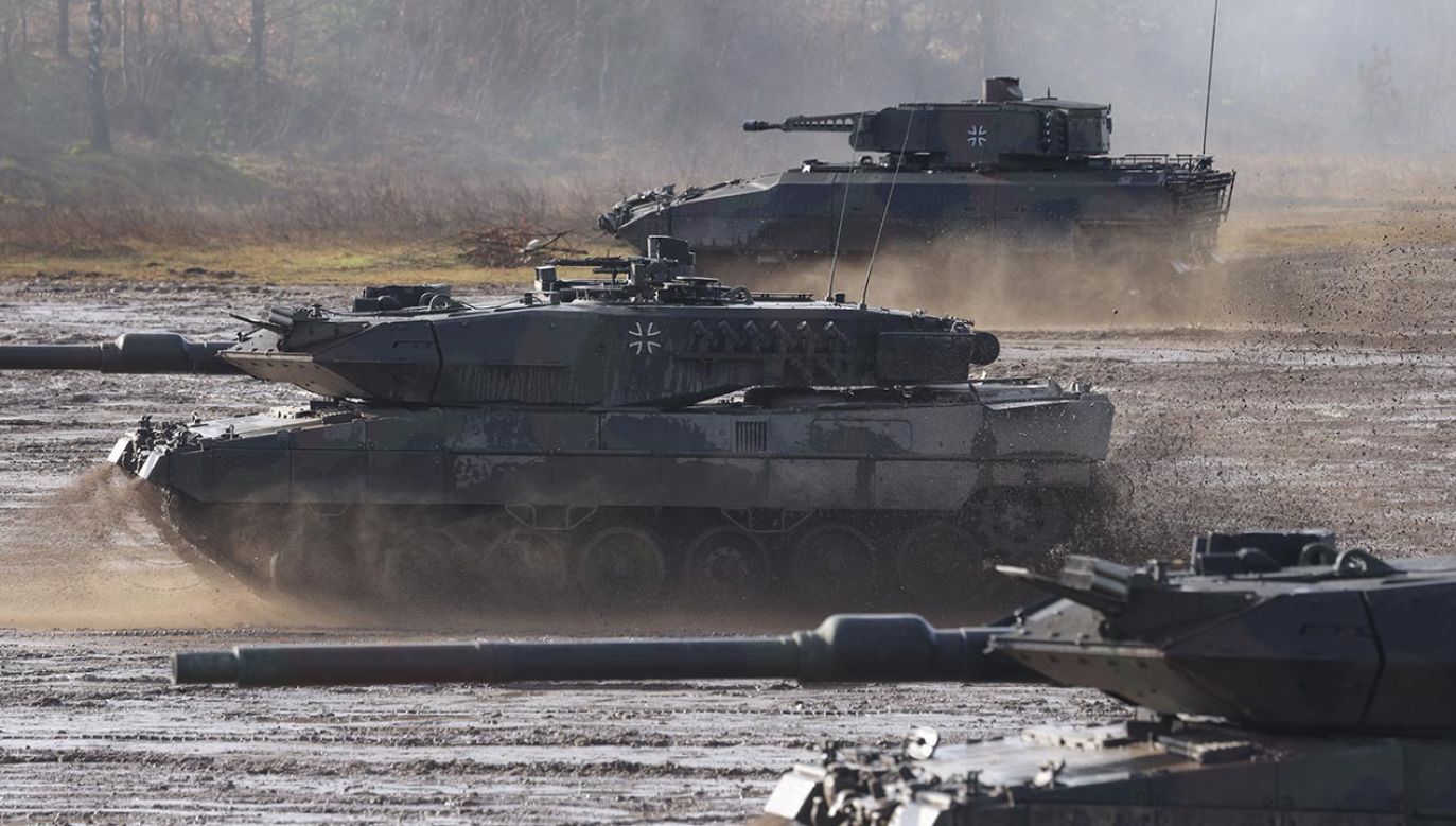 Kanclerz Niemiec po wielu wahaniach obiecał Ukrainie dostawę czołgów Leopard 2 (fot.  Sean Gallup/Getty Images)
