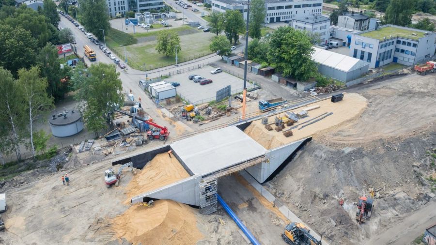 Wiadukt w ciągu ul. Załęskiej to jeden z pierwszych zamkniętych przez PKP PLK obiektów. Fot. PKP PLK