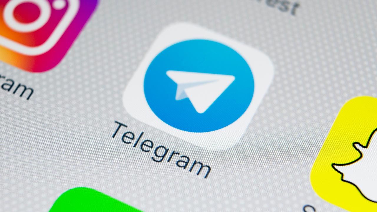 Telegram zanotował wzrost popularności (fot. Shutterstock/BigTunaOnline) Telegram zanotował wzrost popularności (fot. Shutterstock/BigTunaOnline)