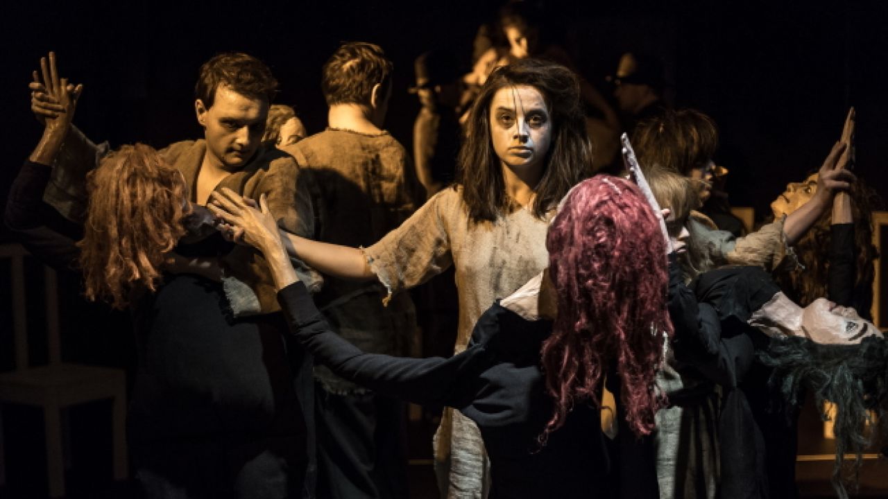 „Statek szaleńców” w Teatrze Arka we Wrocławiu (fot. PAP/Maciej Kulczyński) „Statek szaleńców” w Teatrze Arka we Wrocławiu (fot. PAP/Maciej Kulczyński)