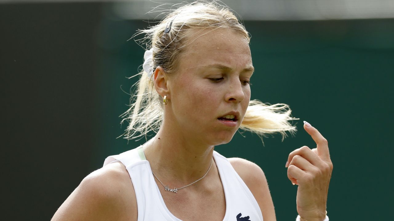 Anett Kontaveit już na drugiej rundzie zakończyła przygodę z Wimbledonem (fot. Getty Images)