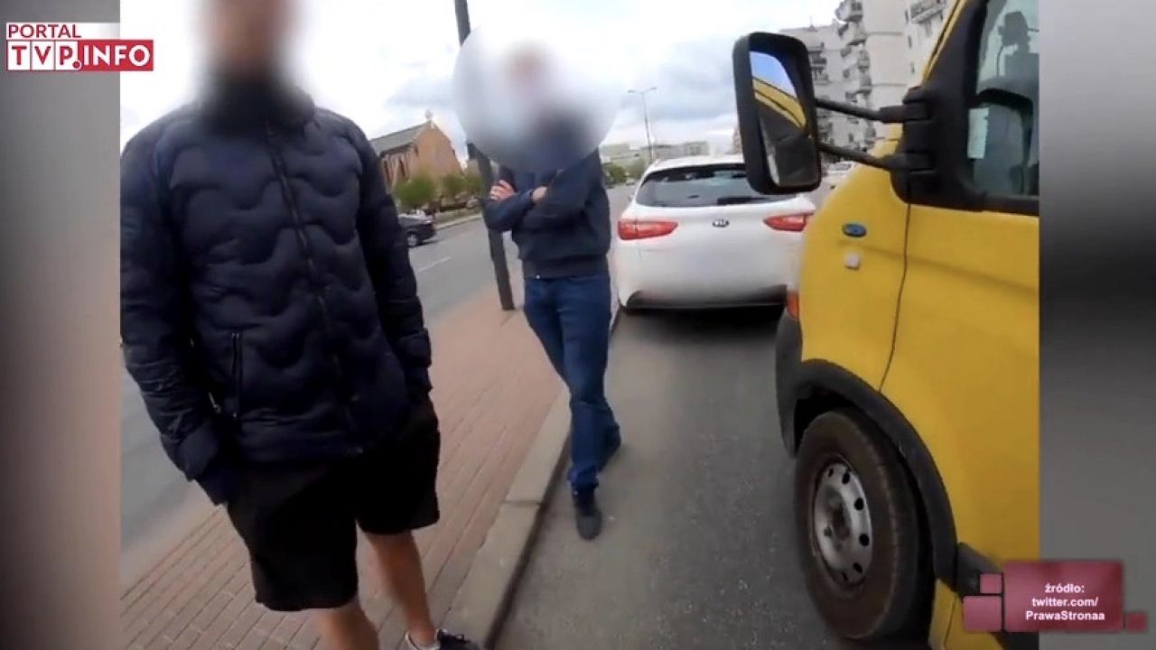 Agresorzy grozili kierowcy antypedofilskiej ciężarówki (fot. tt/PrawaStrona) Agresorzy grozili kierowcy antypedofilskiej ciężarówki (fot. tt/PrawaStrona)
