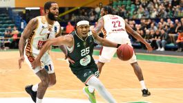 Koszykarze Śląska Wrocław przegrali trzeci mecz w Pucharze Europy (fot. PAP/Maciej Kulczyński) Koszykarze Śląska Wrocław przegrali trzeci mecz w Pucharze Europy. Tym razem drużyna z Dolnego Śląska przegrała na własnym obiekcie z Umaną Wenecja (fot. PAP/Maciej Kulczyński)