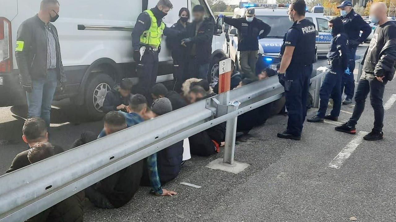 Bus został zatrzymany do kontroli we wtorek (fot. Policja) Bus został zatrzymany do kontroli we wtorek (fot. Policja)