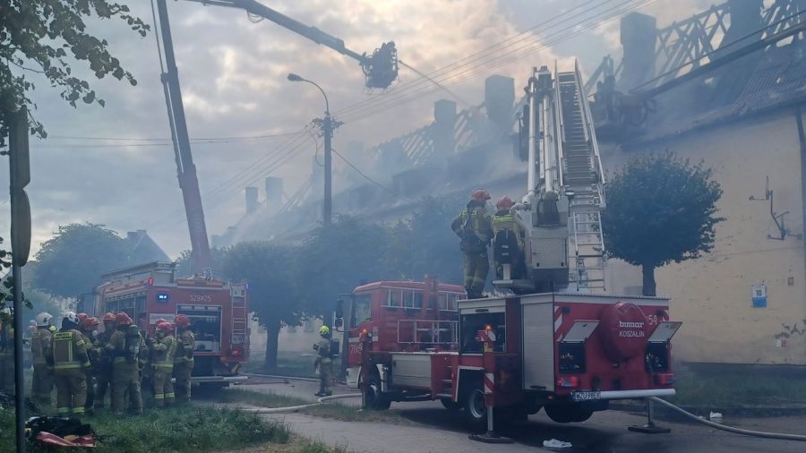 Pożar kamienicy w Mławie (fot. Policja Mława)