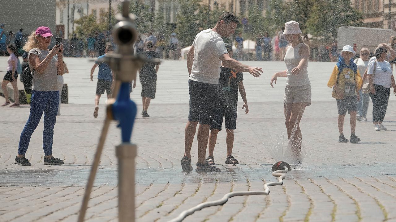 Nad Polskę napływa gorące powietrze (fot. PAP/Mateusz Marek) Nad Polskę napływa gorące powietrze (fot. PAP/Mateusz Marek)