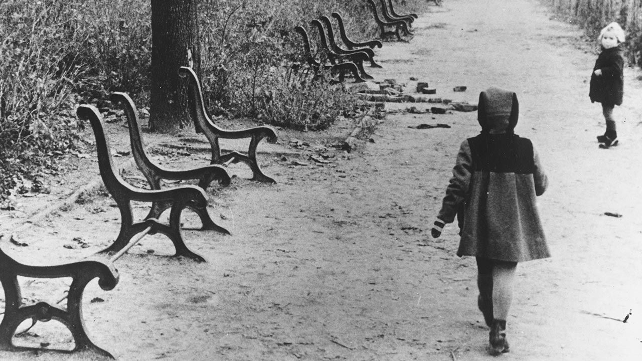 Dzieci w sanatoriach w Niemczech były maltretowane (fot.  Keystone/Getty Images; zdjęcie ilustracyjne)