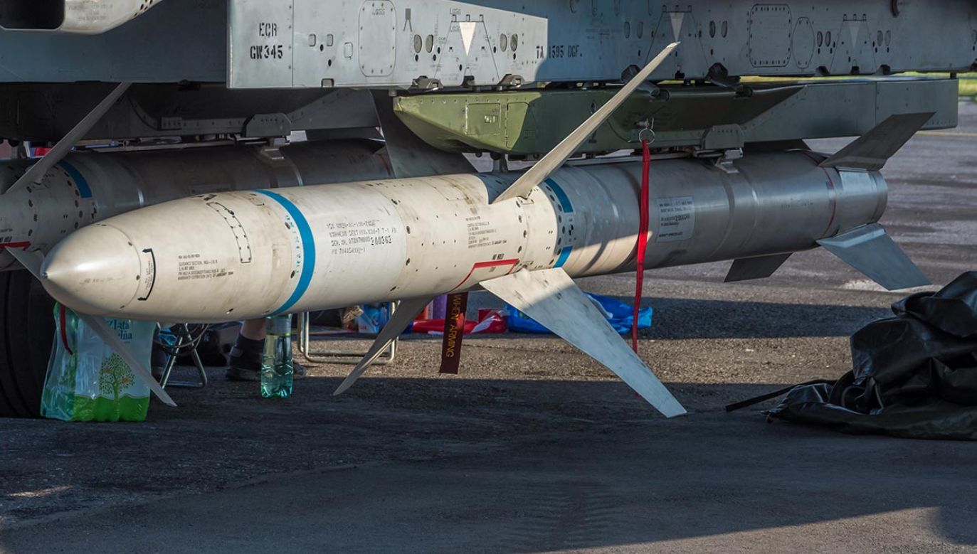 Pentagon potwierdził, że przekazał Ukrainie pociski przeciwradarowe AGM-88 HARM (fot. Shutterstock)