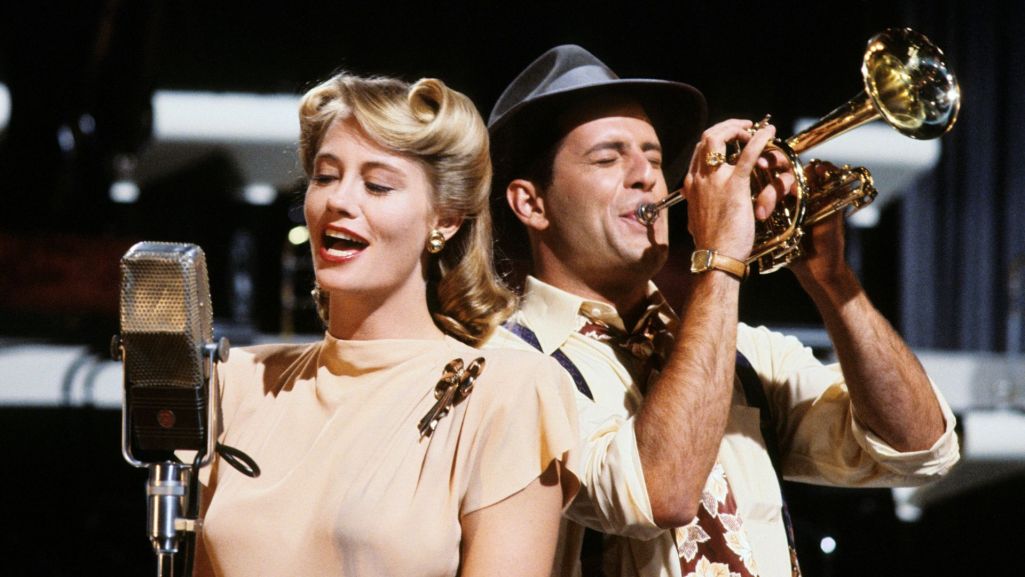 Bruce Willis u boku Cybill Shepherd w serialu „Na wariackich papierach”. Fot. ABC Photo Archives/Getty Images