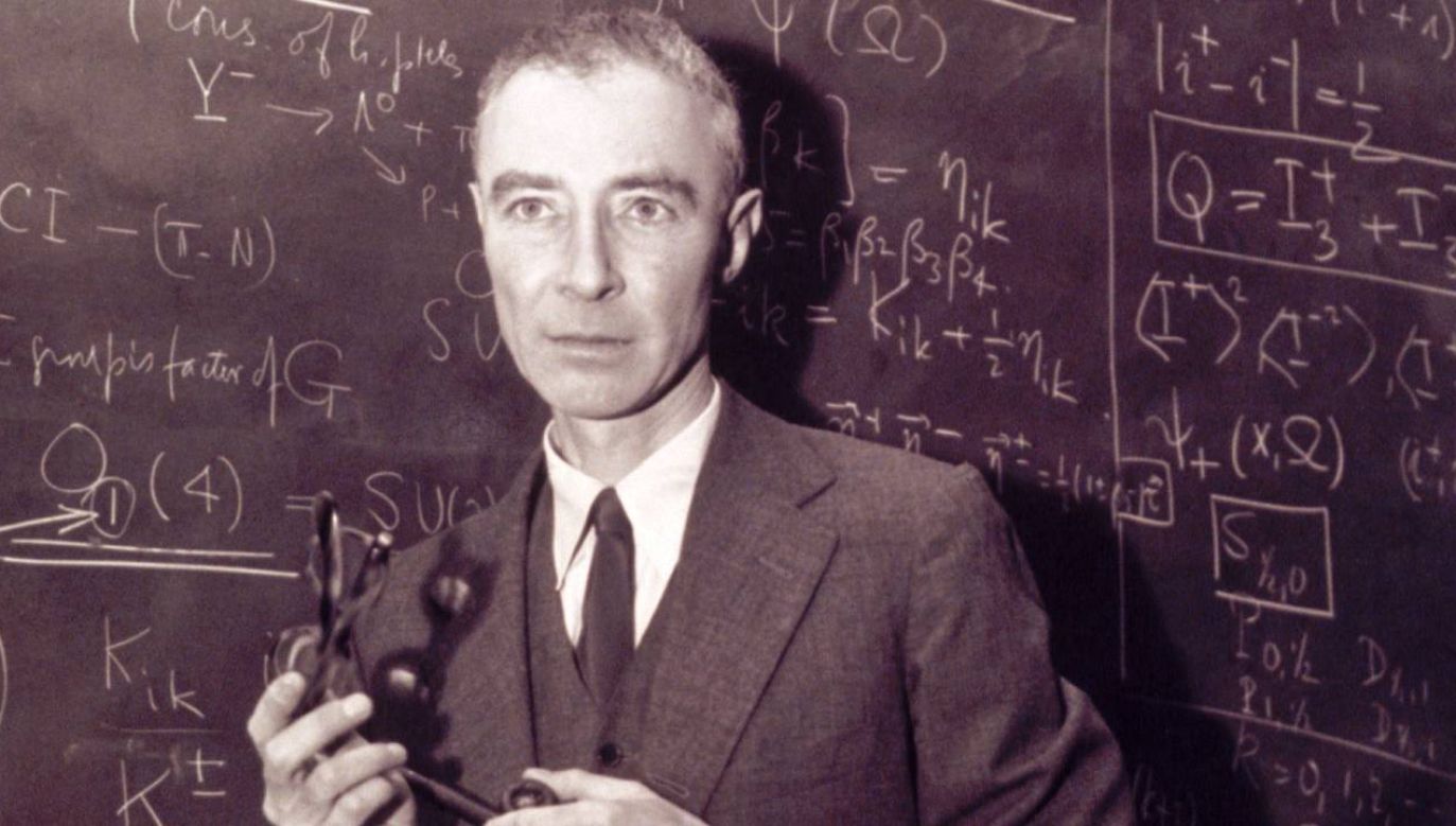 Robert Oppenheimer miał ogromny wpływ na powstanie pierwszej bomby atomowej (fot. Bettmann Archive/Getty Images)