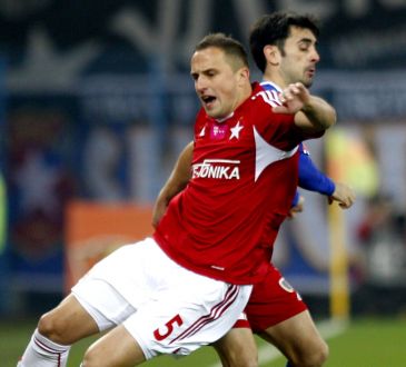 Dariusz Dudka i Gerard Badia (fot. PAP/Andrzej Grygiel)