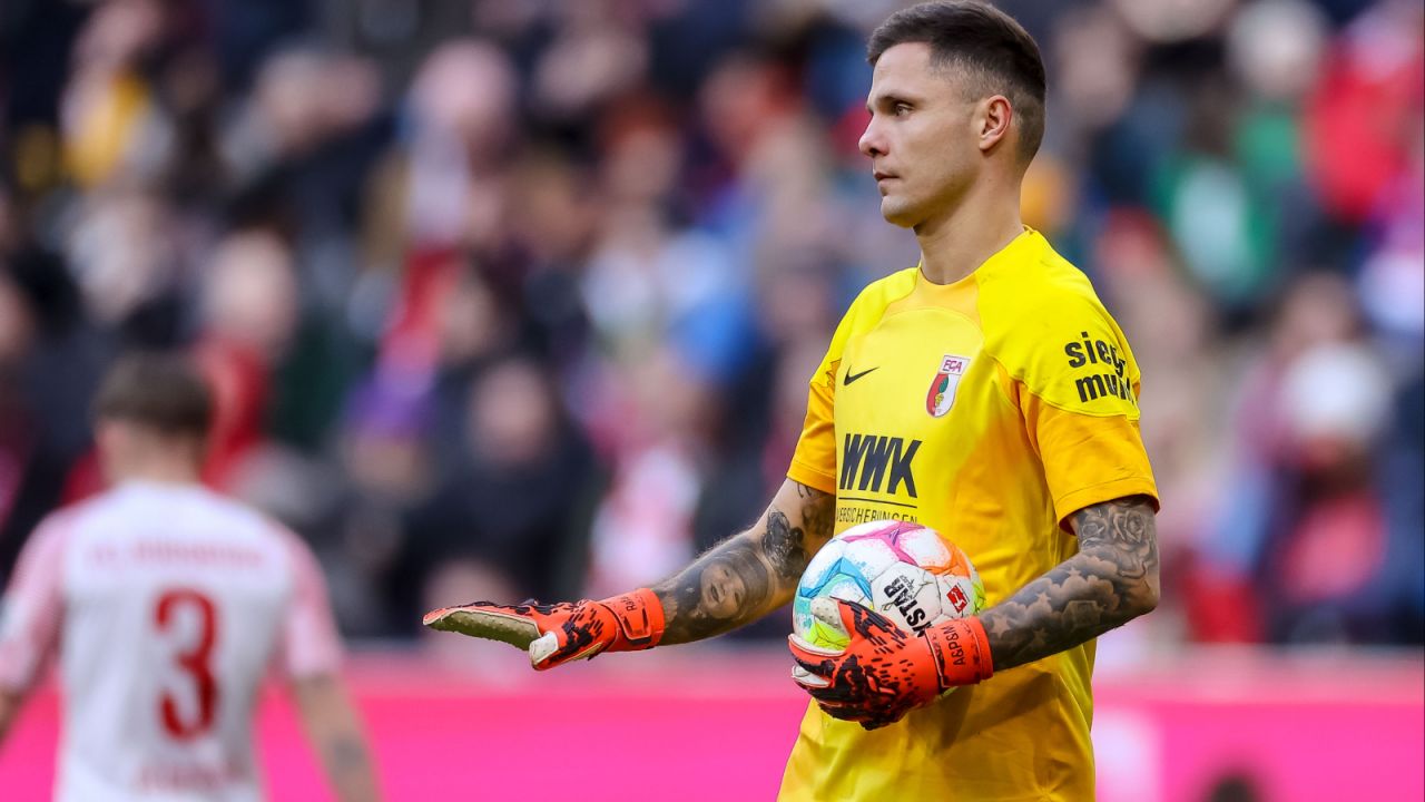 Rafał Gikiewicz doznał urazu w starciu z Bayernem Monachium (fot. Getty).