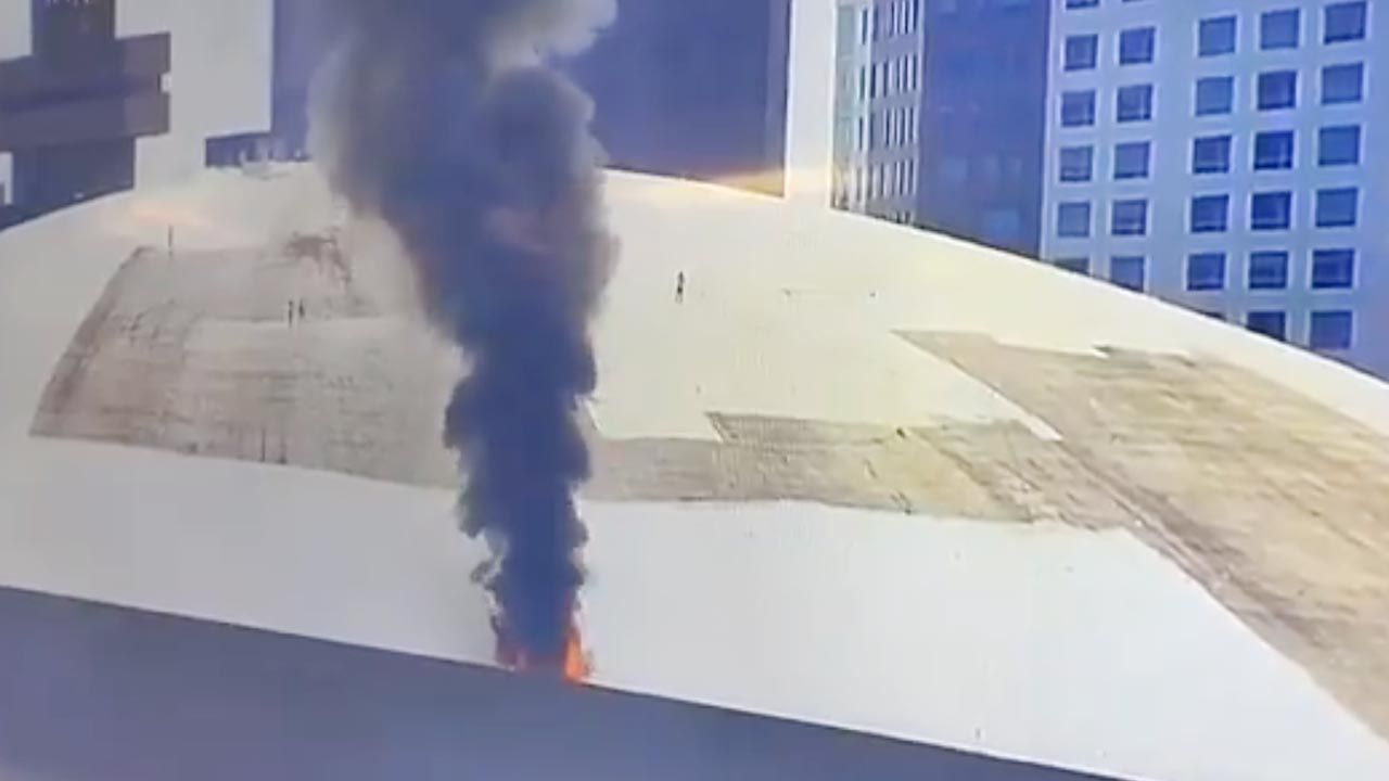 Kłęby czarnego dymu nad Caesars Superdome (fot. TT) Kłęby czarnego dymu nad Caesars Superdome (fot. TT)