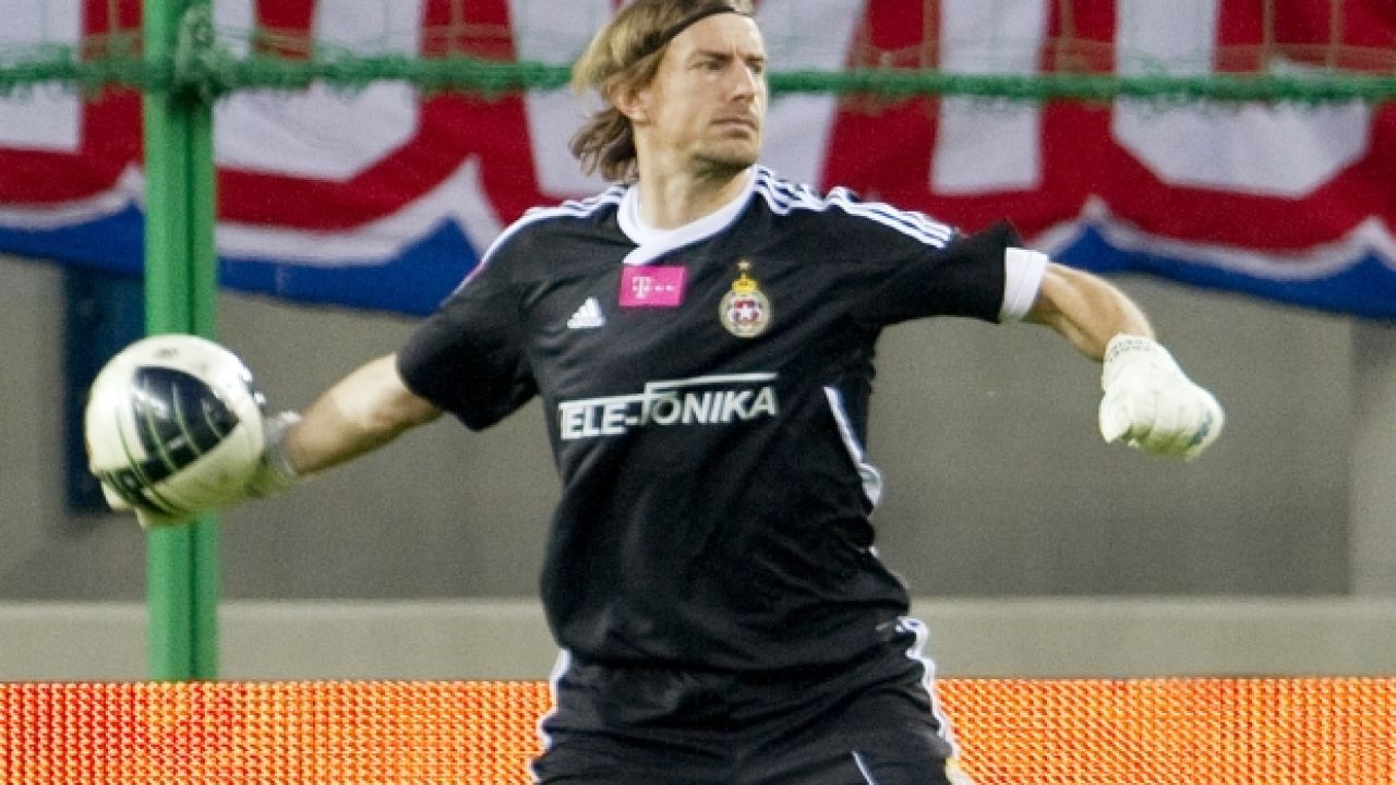 Sergei Pareiko, podobnie jak cała drużyna, cierpi na mocną zniżkę formy (fot. Getty Images)