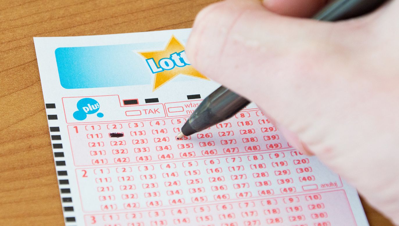 Wyniki losowania Lotto we wtorek, 6 grudnia (fot. Shutterstock)
