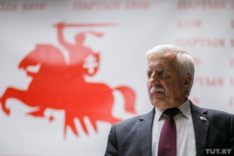 Лідар партыі БНФ Рыгор Кастусёў. (Фота: TUT.BY)