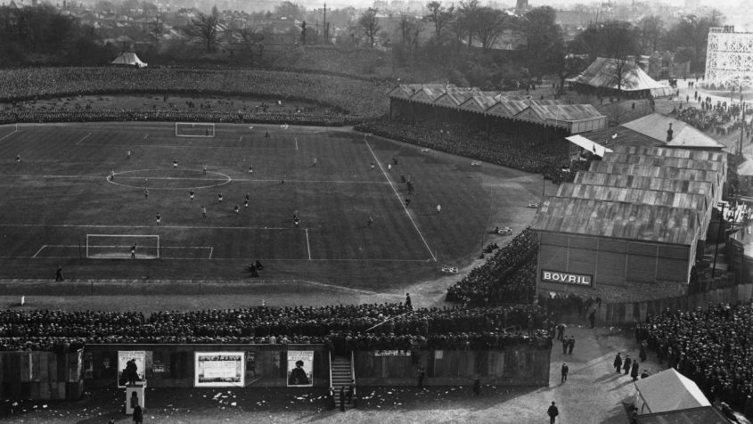 Widok na Old Trafford w 1911 roku (fot. Getty Images)