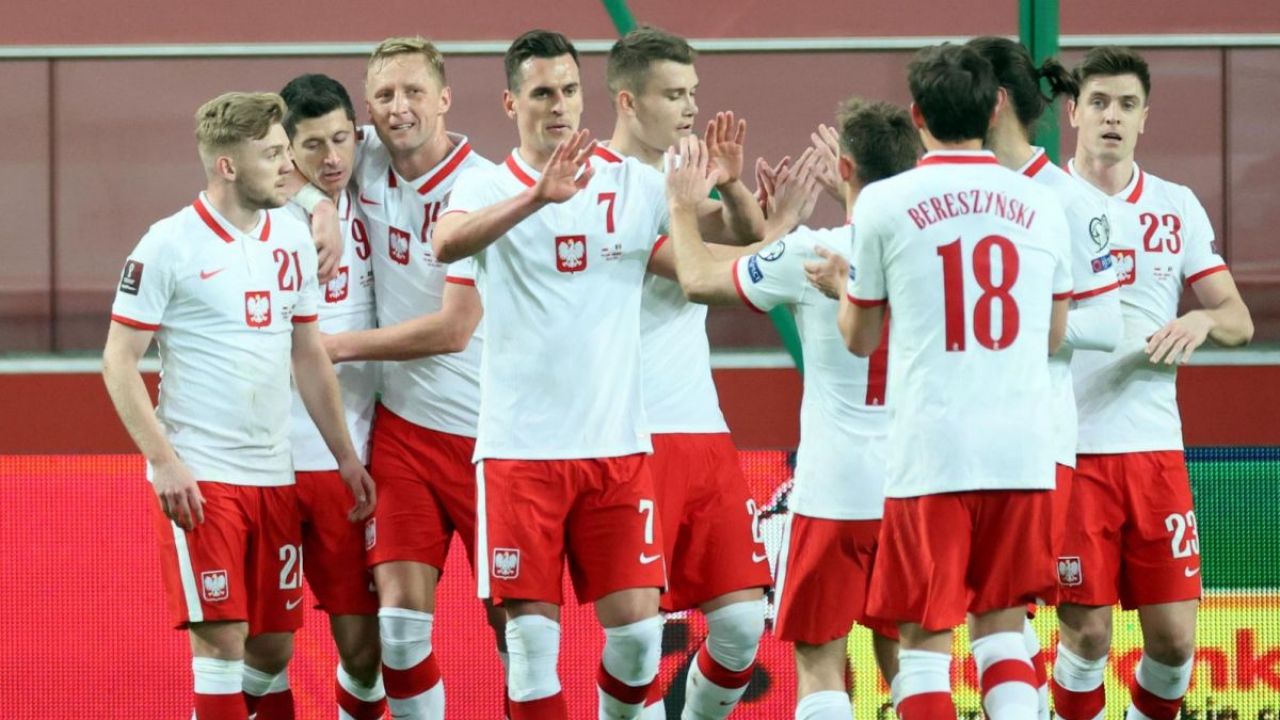Euro 2020 rozpocznie się już za miesiąc. Co wiemy o nadchodzącym turnieju? (fot. PAP)