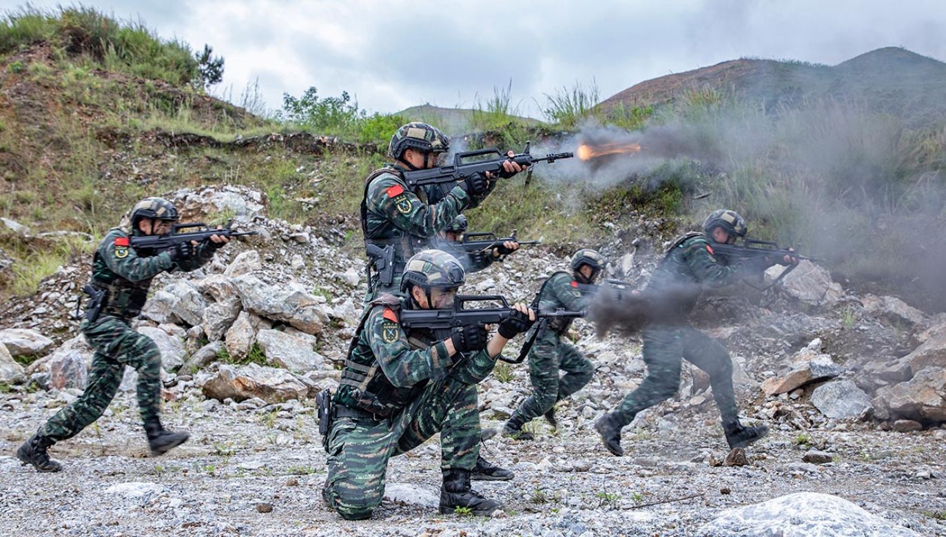 Pierwsze chińsko-rosyjskie manewry wojskowe od wojny na Ukrainie odbyły się w maju (fot. CFOTO/Future Publishing via Getty Images)