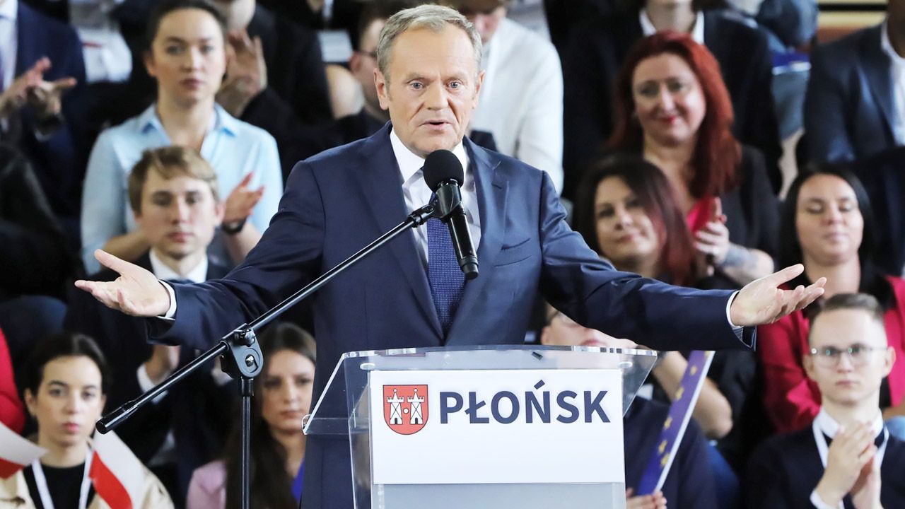 Spada poparcie dla Tuska (fot. PAP/Wojciech Olkuśnik) Spada poparcie dla Tuska (fot. PAP/Wojciech Olkuśnik)