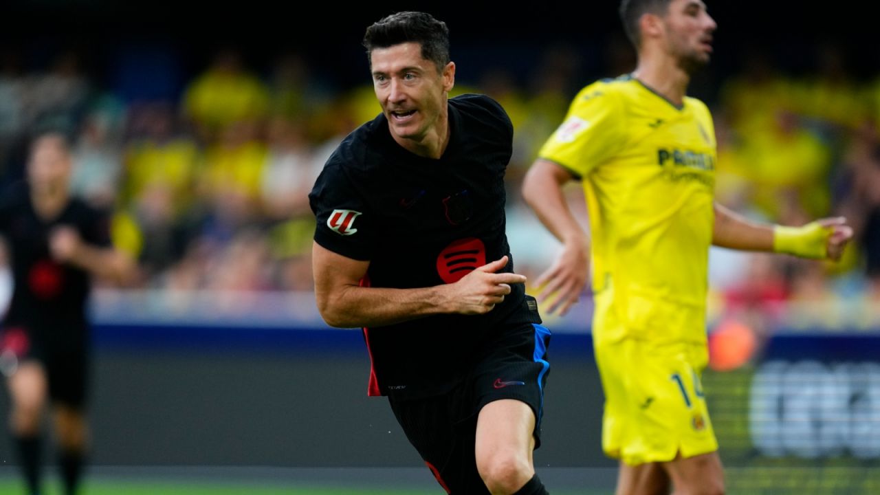 "Lewy" w grze o króla strzelców! Kiedy mecz FC Barcelona – Villarreal? (fot. Getty)