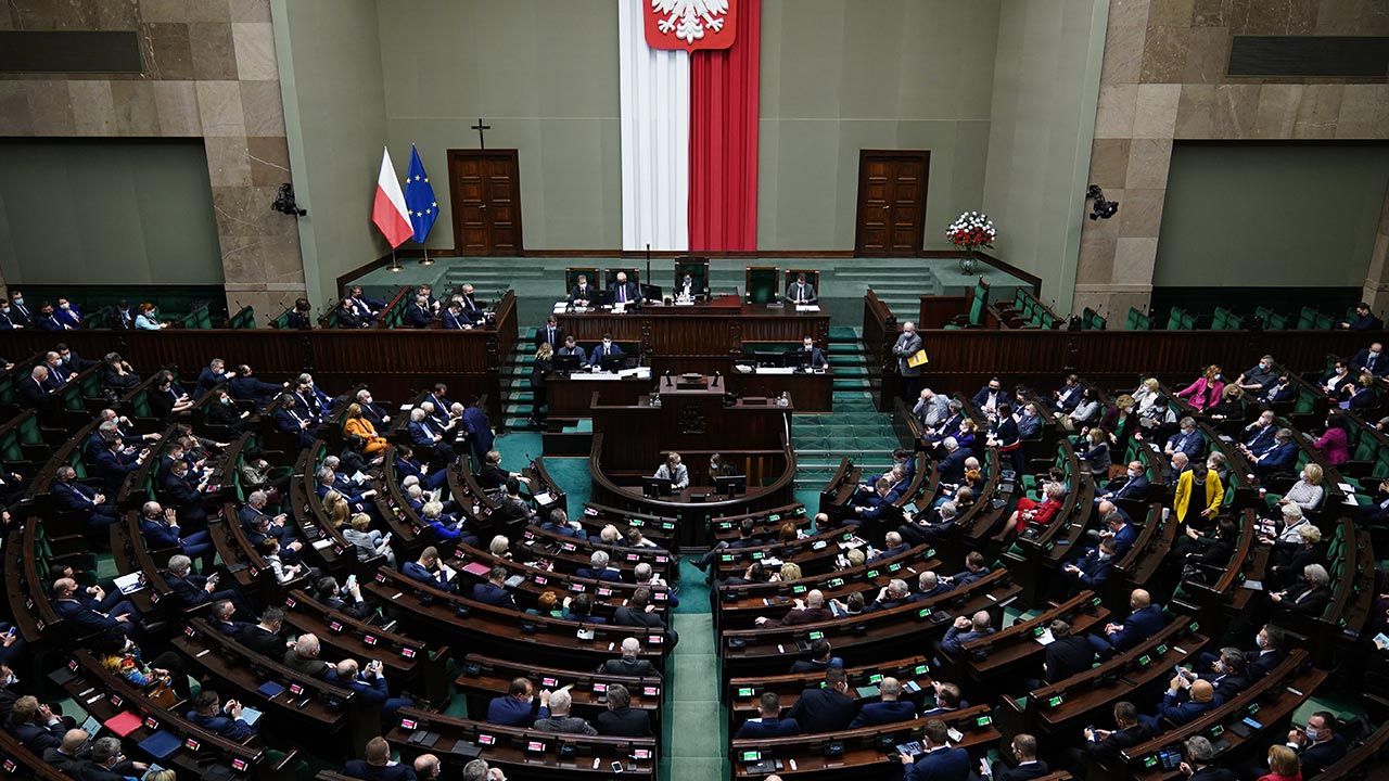 Na ile mandatów mogłyby liczyć partie? (fot. Mateusz Wlodarczyk / Forum) Na ile mandatów mogłyby liczyć partie? (fot. Mateusz Wlodarczyk / Forum)