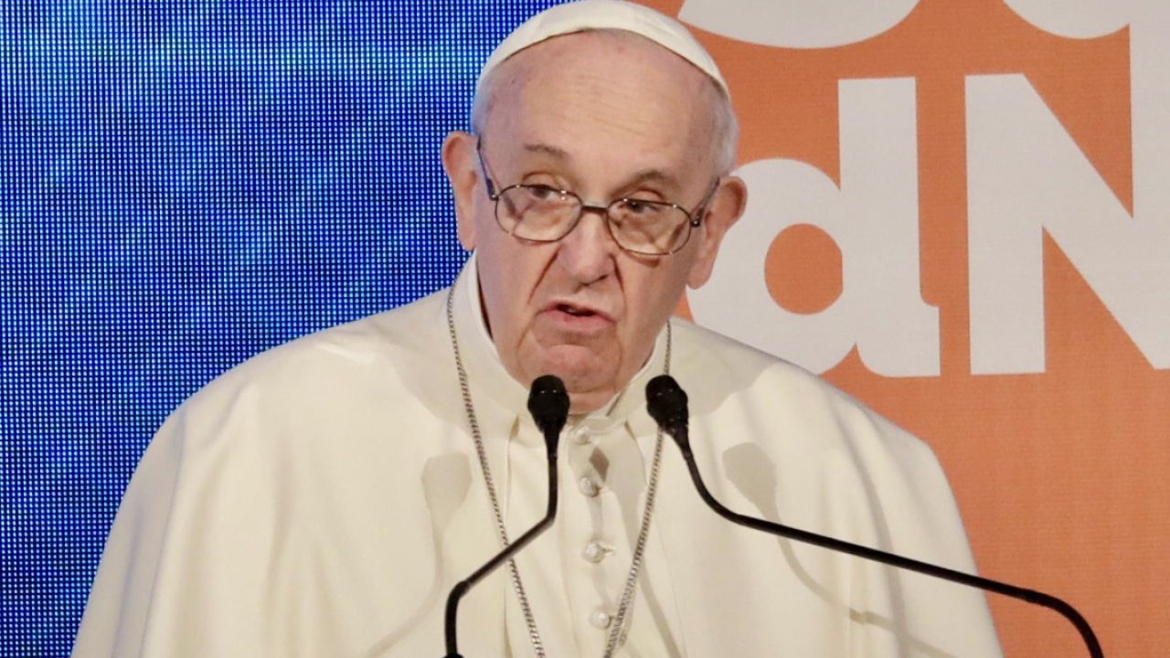 Papież Franciszek uważa, że pedofilia to swego rodzaju psychologiczne morderstwo (fot. PAP/EPA/ANDREW MEDICHINI) Papież Franciszek uważa, że pedofilia to swego rodzaju psychologiczne morderstwo (fot. PAP/EPA/ANDREW MEDICHINI)