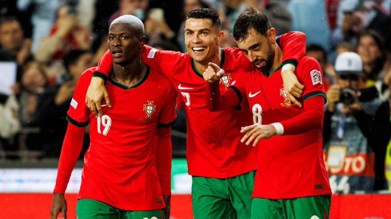 Cristiano Ronaldo i Bruno Fernandes nie zagrają z Chorwacją (fot. Getty).