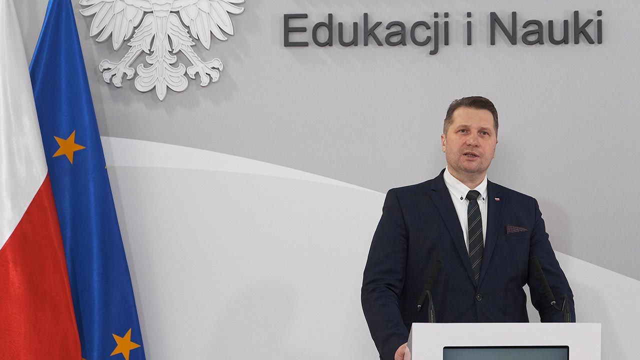 Kiedy Powrot Do Szkol Przemyslaw Czarnek Podal Date Po Wielkanocy 12 Kwietnia Nastapi Otwarcie Szkol I Powrot Do Nauki Stacjonarnej Z Nauki Zdalnej I Hybrydowej Tvp Info