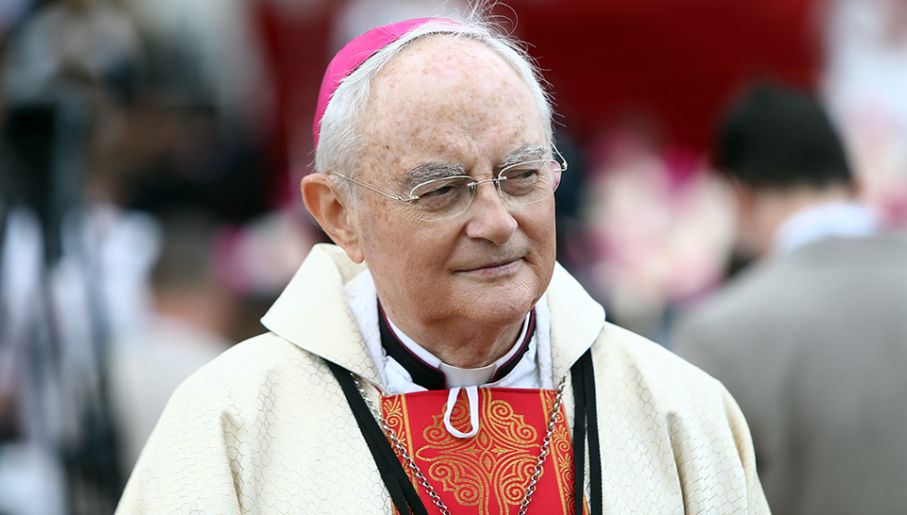 Abp Henryk Hoser trafił do szpitala - tvp.info