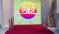  Czerwony dywan, elegancka aranżacja i stylowe oświetlenie tworzą wyjątkowy klimat, gdzie goście mogą poczuć się jak na prawdziwej gali. Fot. TVP