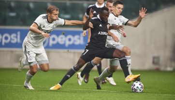 Owusu Kwabena Pomocnik Fk Karabach Ghana