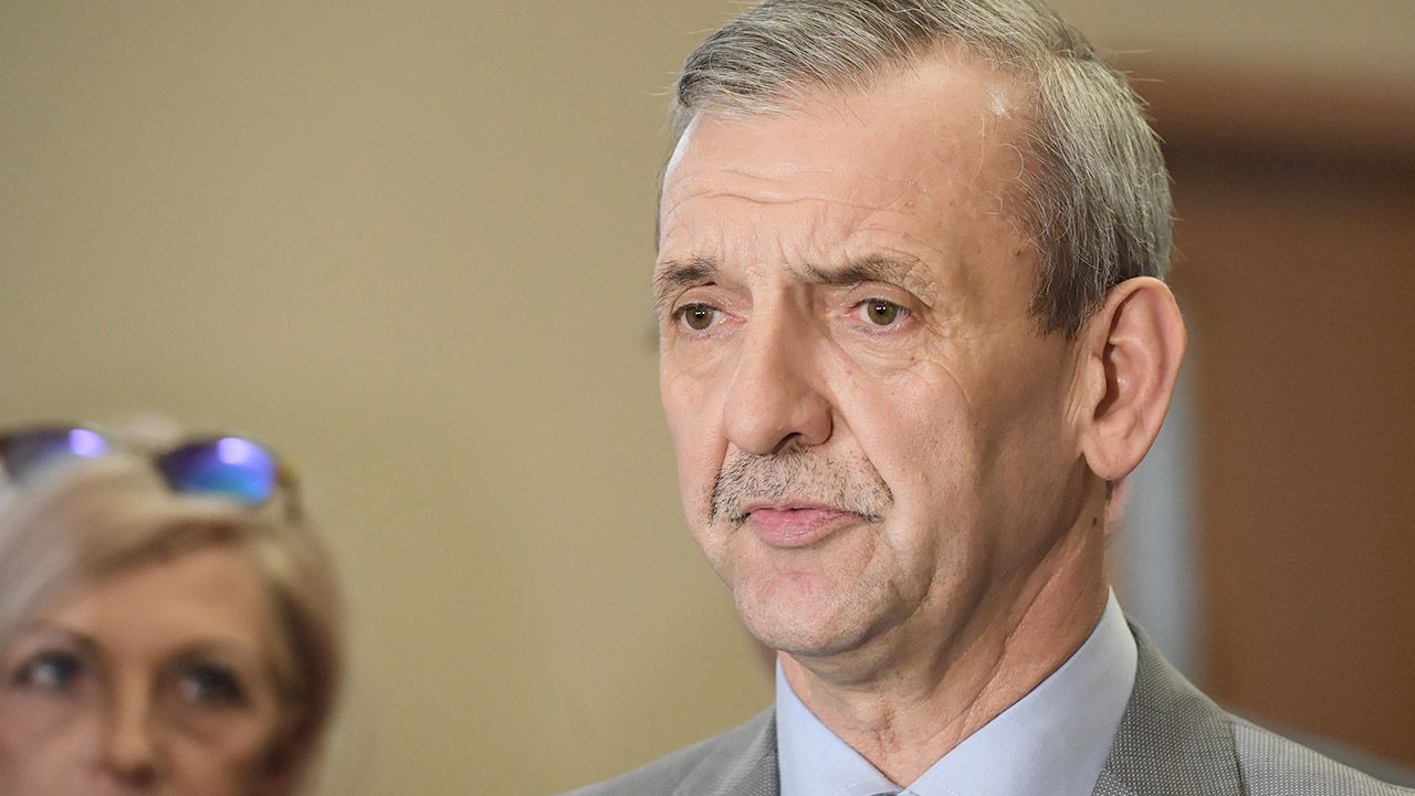 Prezes ZNP Sławomir Broniarz (fot. PAP/Radek Pietruszka) Prezes ZNP Sławomir Broniarz (fot. PAP/Radek Pietruszka)