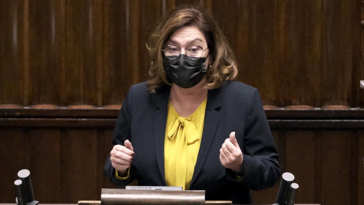 Na pytanie, jak ruch się nazywa, wybuchła śmiechem (fot. PAP/Mateusz Marek) Na pytanie, jak ruch się nazywa, wybuchła śmiechem (fot. PAP/Mateusz Marek)