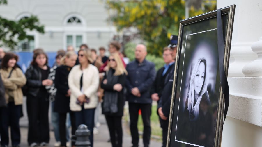Morderstwo na UW. Uczelnie ofiarują wsparcie psychologiczne / fot. Szymon Pulcyn, PAP