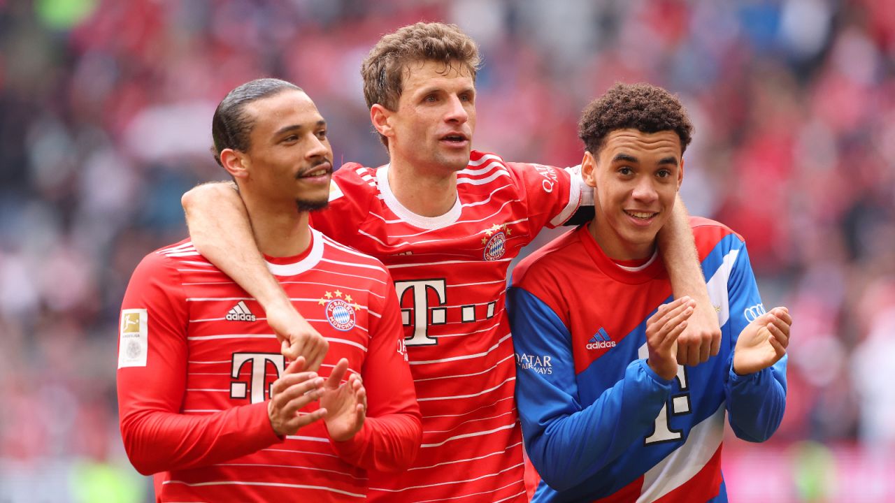 Leroy Sane jest łączony z Barceloną (fot. Getty Images)