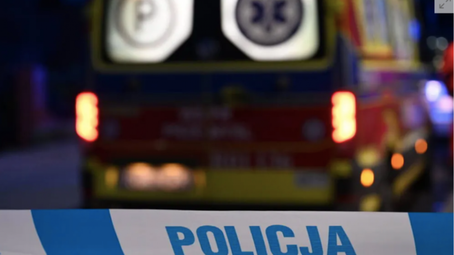 Srocko Małe.Poważny wypadek na drodze ekspresowej S5. Strażacy w akcji (fot. Darek Delmanowicz PAP)