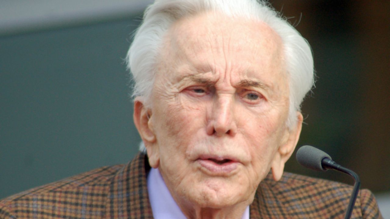 Kirk Douglas kończy 101 lat (fot. Wikimedia Commons/Angela George) Kirk Douglas kończy 101 lat (fot. Wikimedia Commons/Angela George)