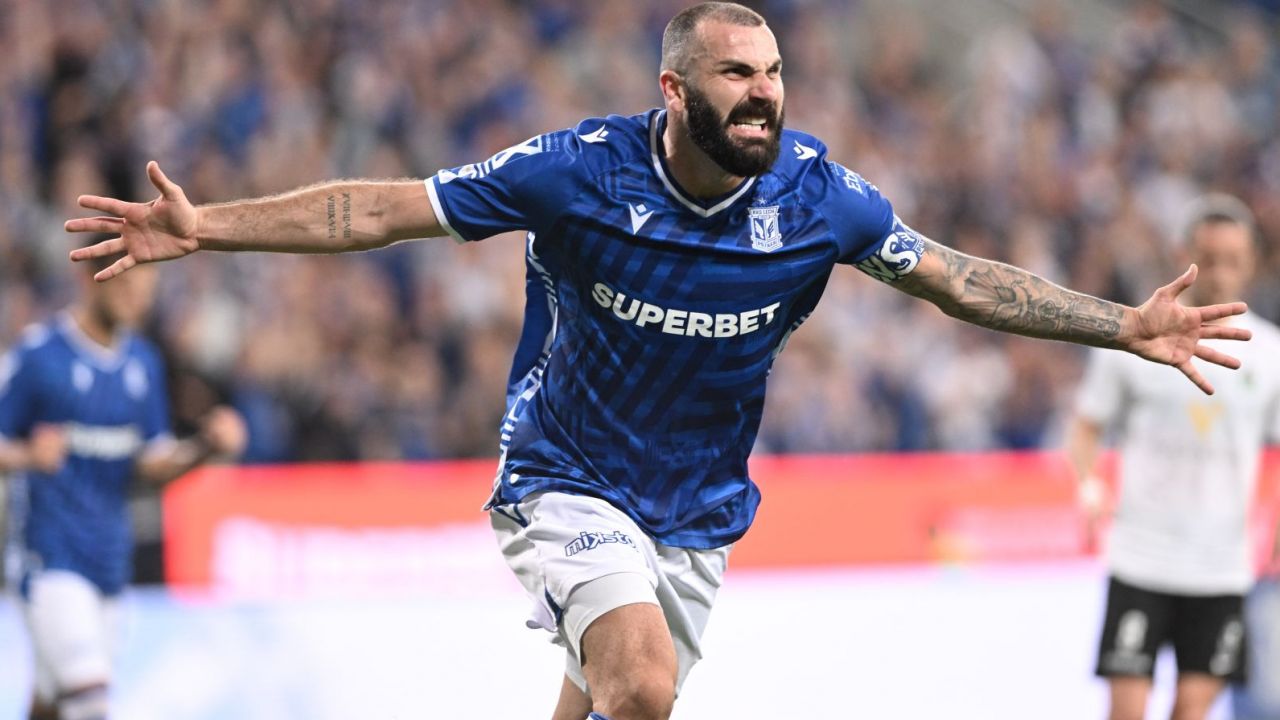 W TVP Sport transmisja meczu 7. kolejki PKO BP Ekstraklasy Lech Poznań - Widzew Łódź (fot. PAP/Jakub Kaczmarczyk)