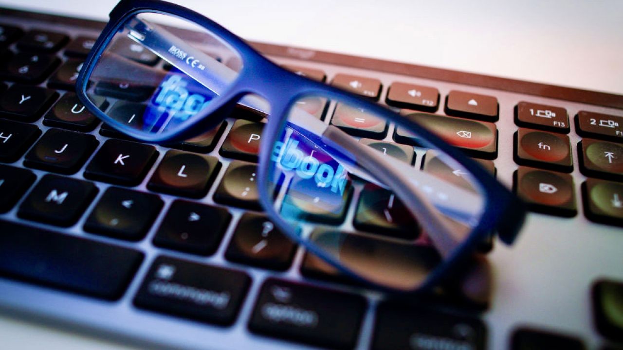 Firmy technologiczne „chcą z internetu wymazać idee chrześcijańskie i Kościół” (fot. Jaap Arriens/NurPhoto/Getty Images) Firmy technologiczne „chcą z internetu wymazać idee chrześcijańskie i Kościół” (fot. Jaap Arriens/NurPhoto/Getty Images)