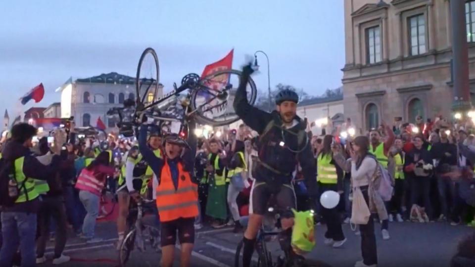 Serbian activists conclude 1,400 km-long bike ride protest