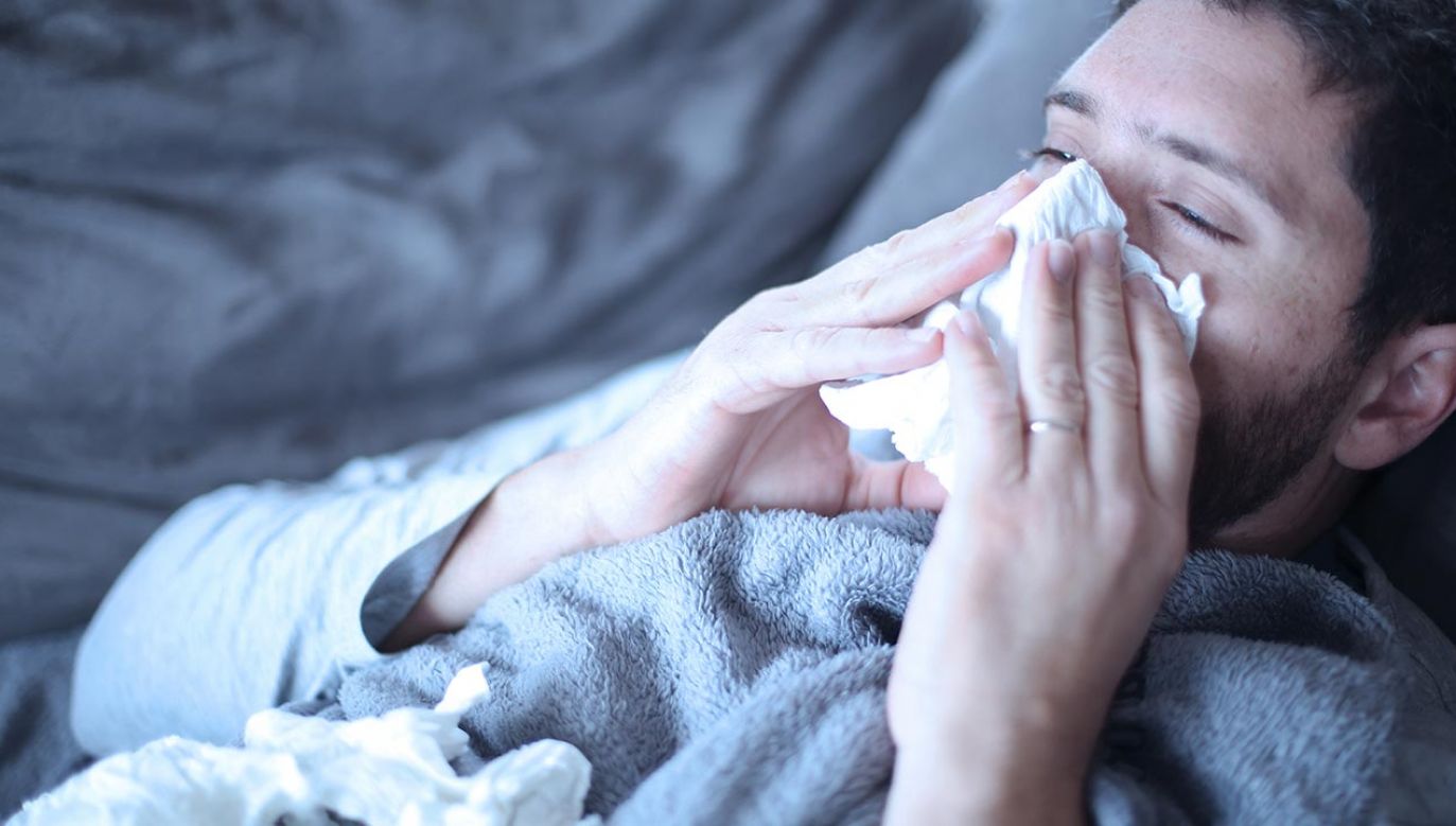 Przybywa pacjentów w ciężkim stanie z powodu zakażenia paragrypami (fot. Shutterstock/Mike Fouque)