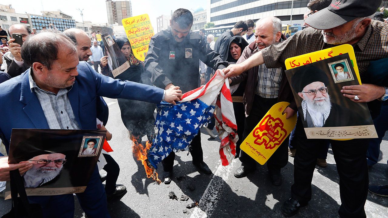 Decyzje Podjęte Przez Wielką Trójkę Podczas Konferencji W Teheranie Iran: Nie będzie żadnych rozmów z Amerykanami - tvp.info