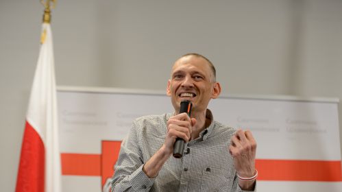 Сяргей Ціханоўскі падчас прэс-канферэнцыі 22 чэрвеня 2025 года. Вільня, Літва. Фота: Белсат
