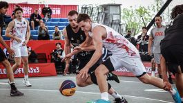 Polscy koszykarze w walce z Niemcami (fot. FIBA). Polscy koszykarze odpadli z mistrzostw świata 3x3 do lat 23 (fot. FIBA).