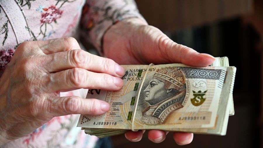 Fałszywy bankowiec wyłudził od seniorki 30 tys. zł