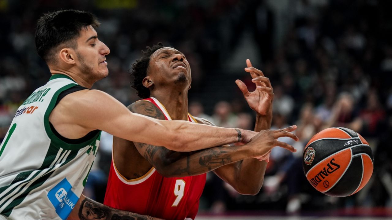 Finały greckiej ligi koszykarzy pomiędzy Panathinaikosem i Olympiakosem zostały zawieszone (fot. Getty Images)