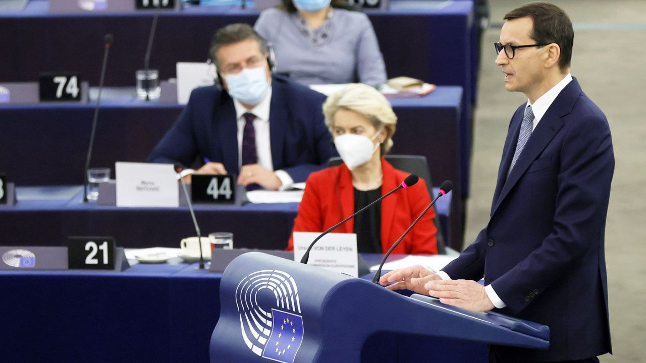 Politolog o wystąpieniu polskiego premiera w PE (fot. PAP/EPA/RONALD WITTEK) Politolog o wystąpieniu polskiego premiera w PE (fot. PAP/EPA/RONALD WITTEK)